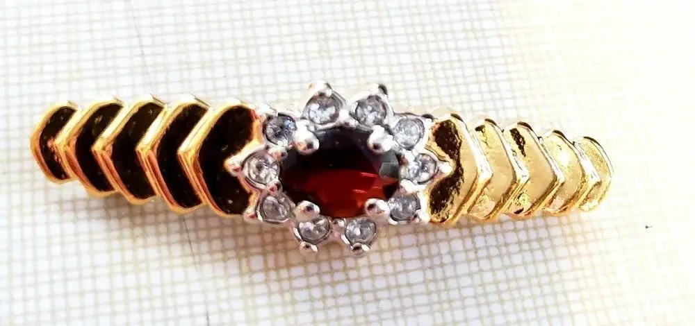 Vintage Red‎ Brooch Pin Rhinestone Faux Garnet Gold Tone Bar Victorian Revival